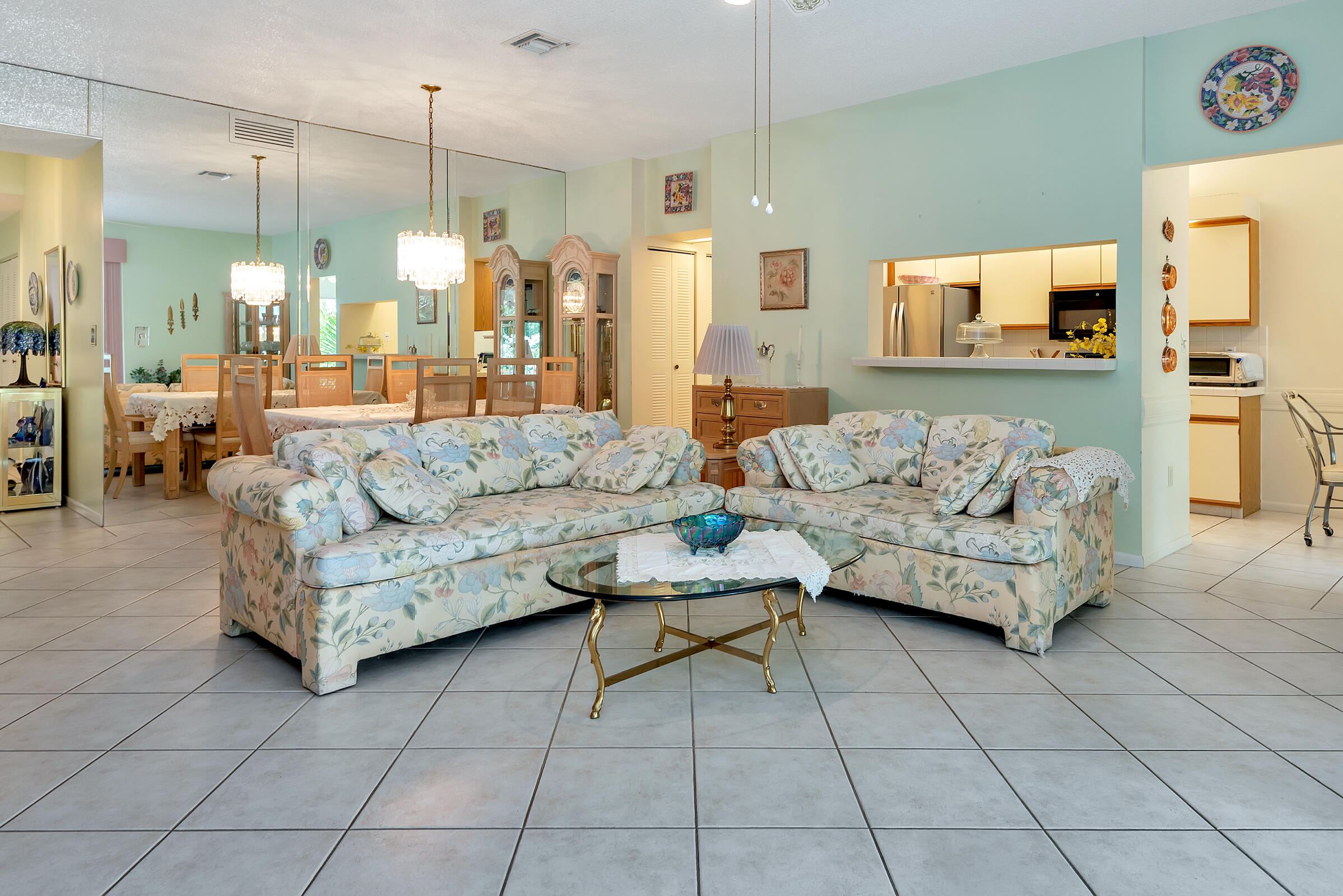 103 Half Moon Circle, Unit E2 Hypoluxo, FL 33462 - Photo 19 of 52 103 - 019