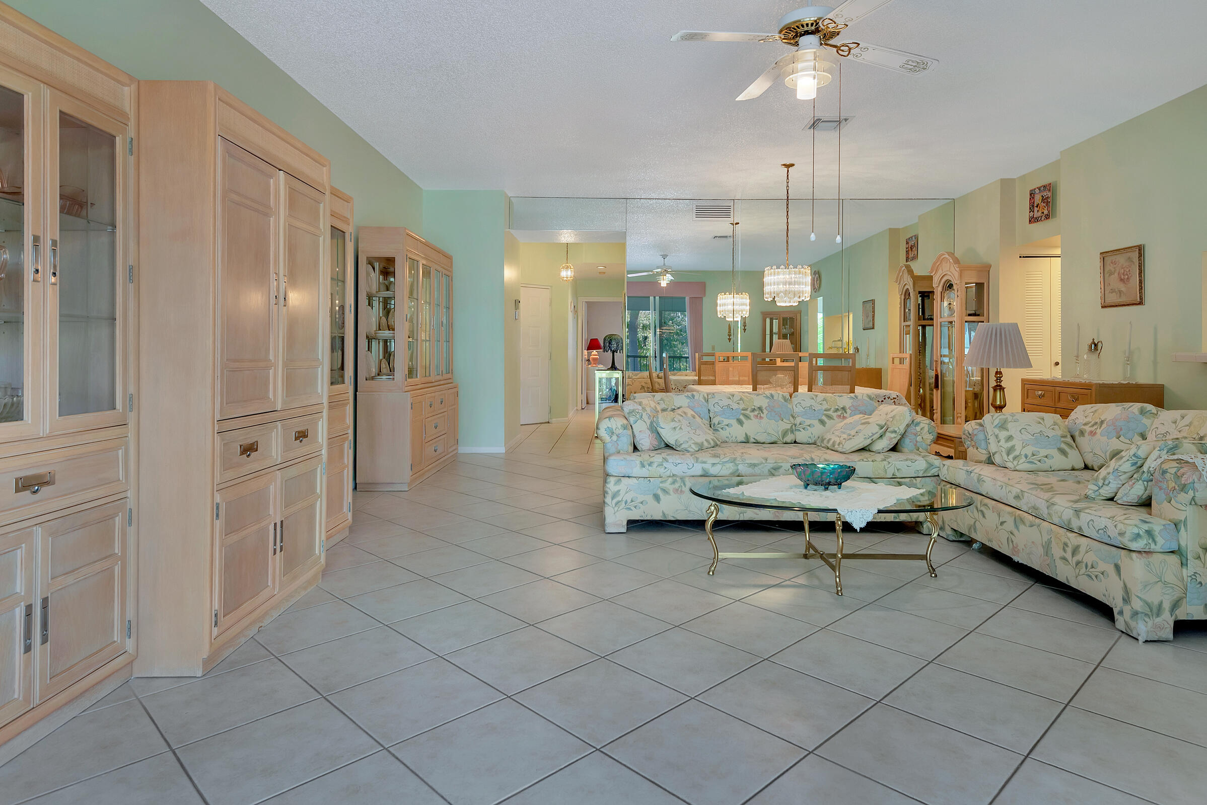 103 Half Moon Circle, Unit E2 Hypoluxo, FL 33462 - Photo 21 of 52 103 - 021
