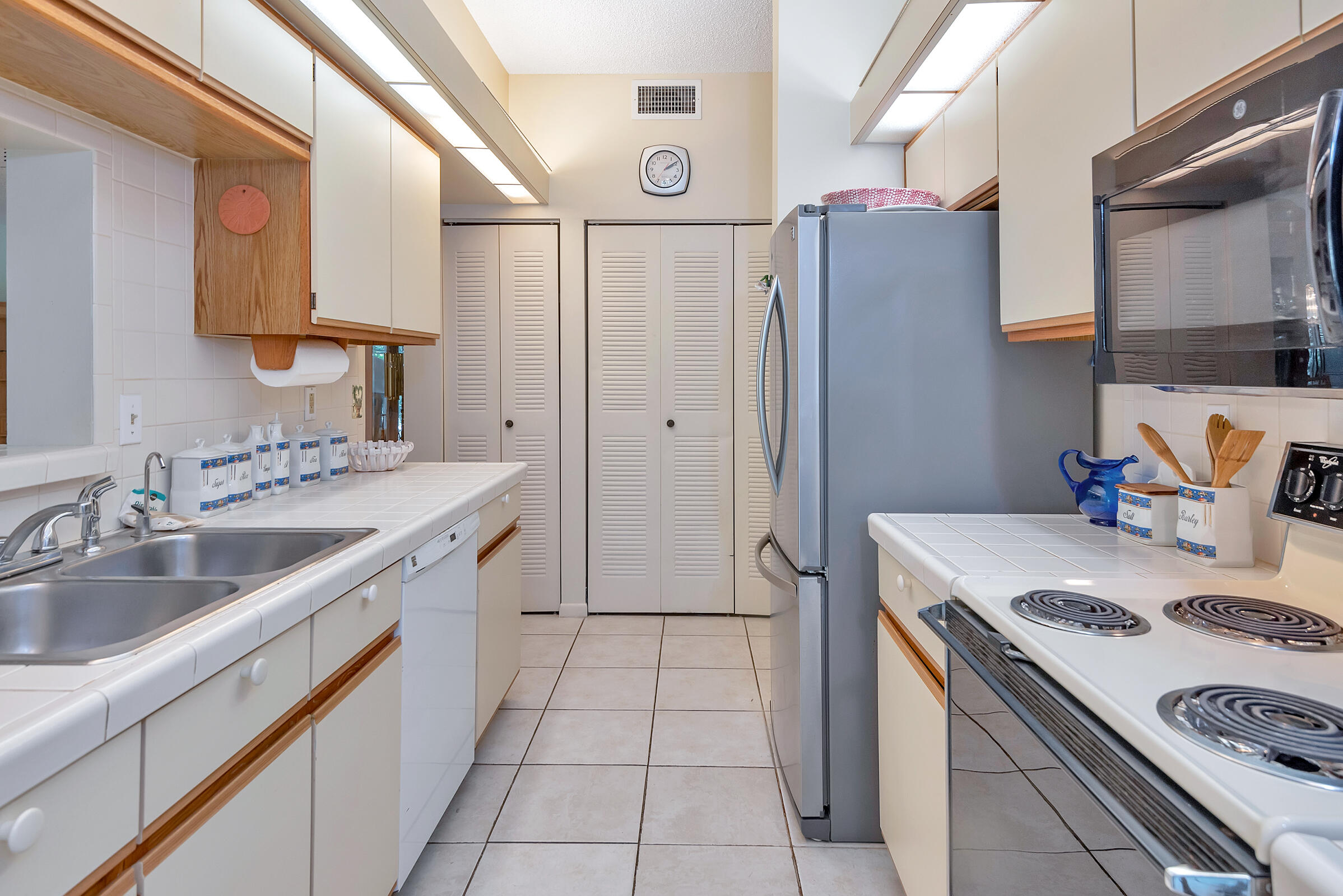 103 Half Moon Circle, Unit E2 Hypoluxo, FL 33462 - Photo 36 of 52 103 - 036