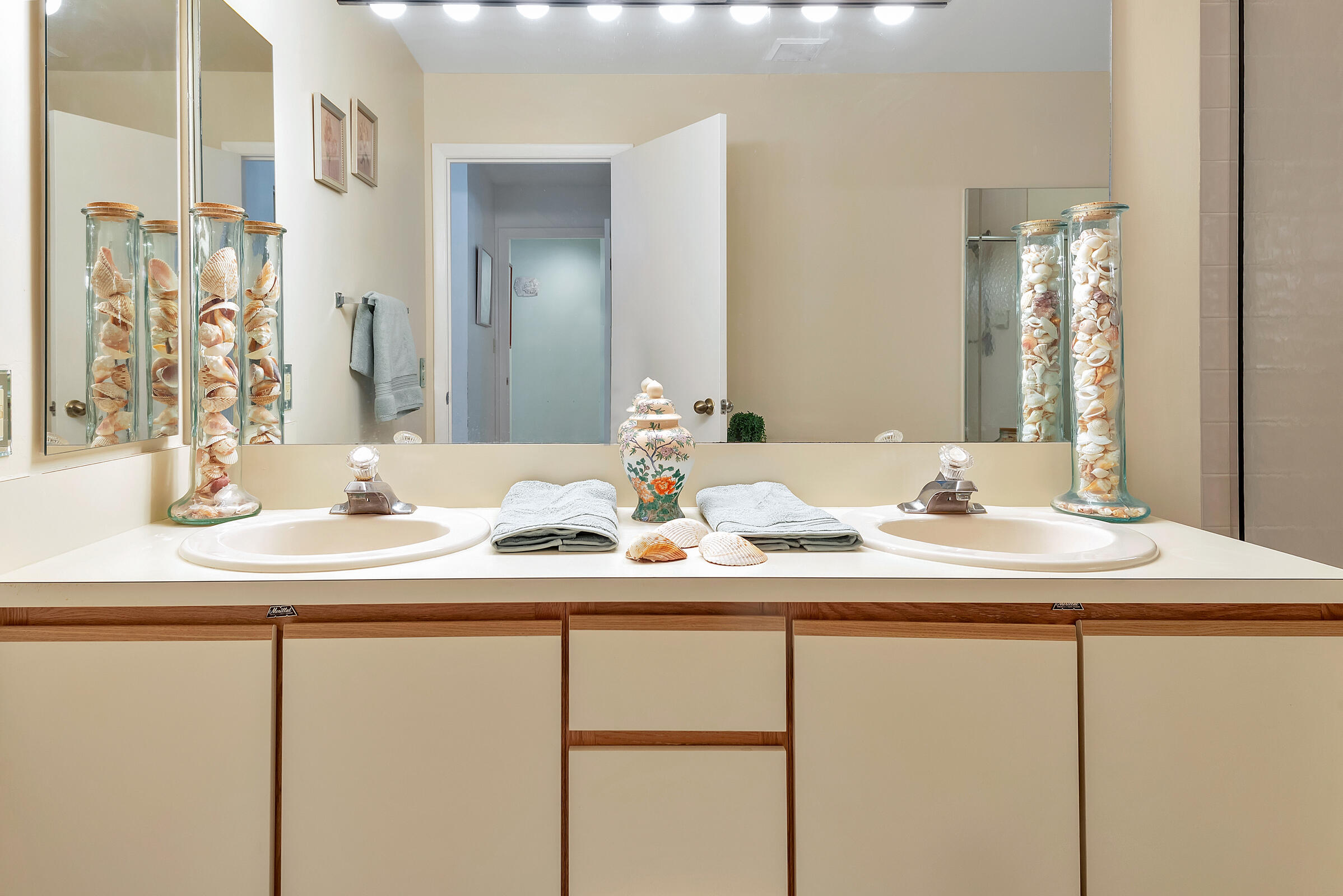 103 Half Moon Circle, Unit E2 Hypoluxo, FL 33462 - Photo 47 of 52 103 - 047