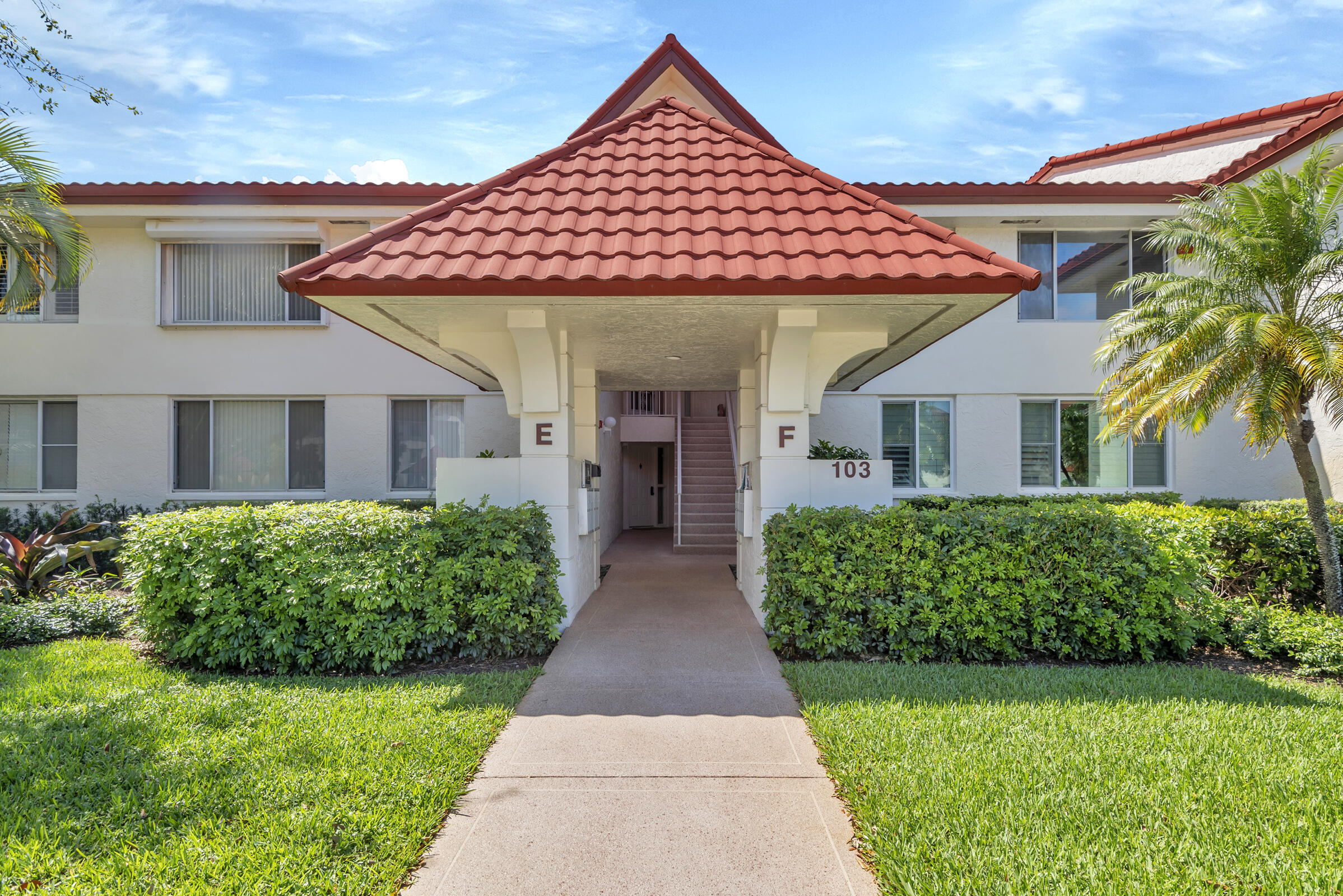 103 Half Moon Circle, Unit E2 Hypoluxo, FL 33462 - Photo 10 of 52 103 - 011