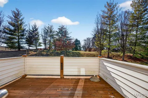 $319,900 | 915 Waterford Villas Court, Unit 56, Lake St. Louis, MO 63367