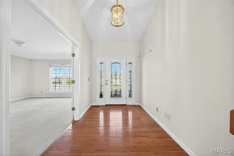 $319,900 | 915 Waterford Villas Court, Unit 56, Lake St. Louis, MO 63367