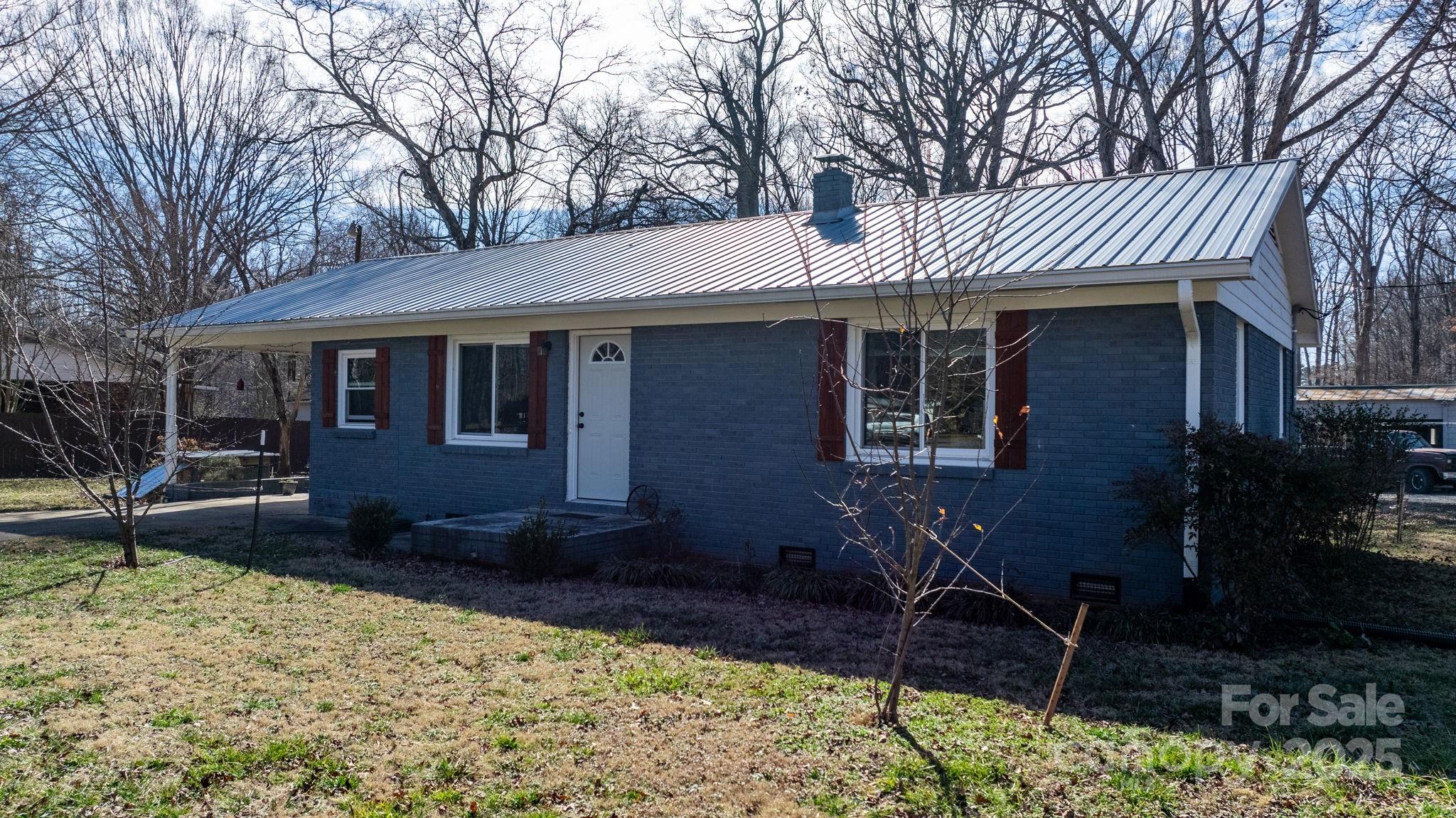 3021 Tryon Courthouse Road Bessemer City, NC 28016 - Photo 3 of 45 Gallery Image 3