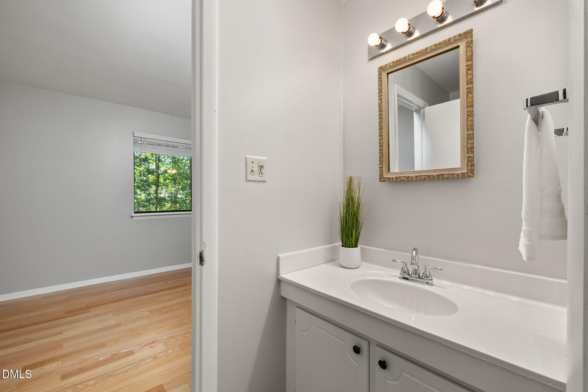 1133 Schaub Drive Raleigh, NC 27606 - Photo 25 of 34