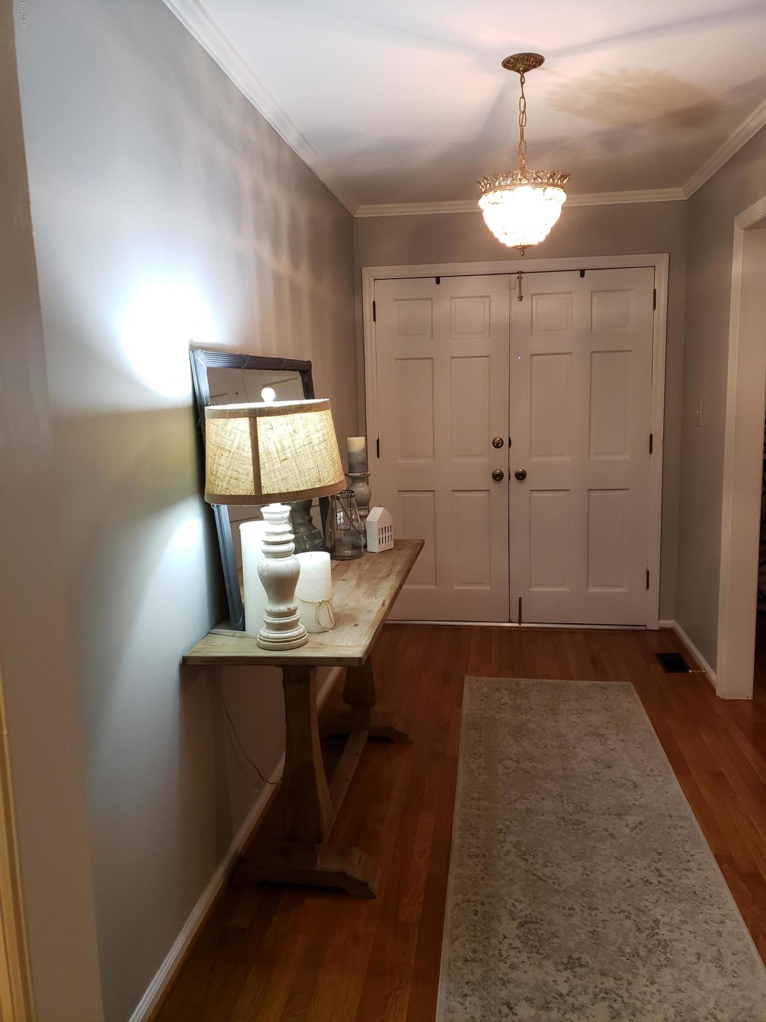 773 Kings Mountain Road Macon, GA 31210 - Photo 8 of 15 Foyer