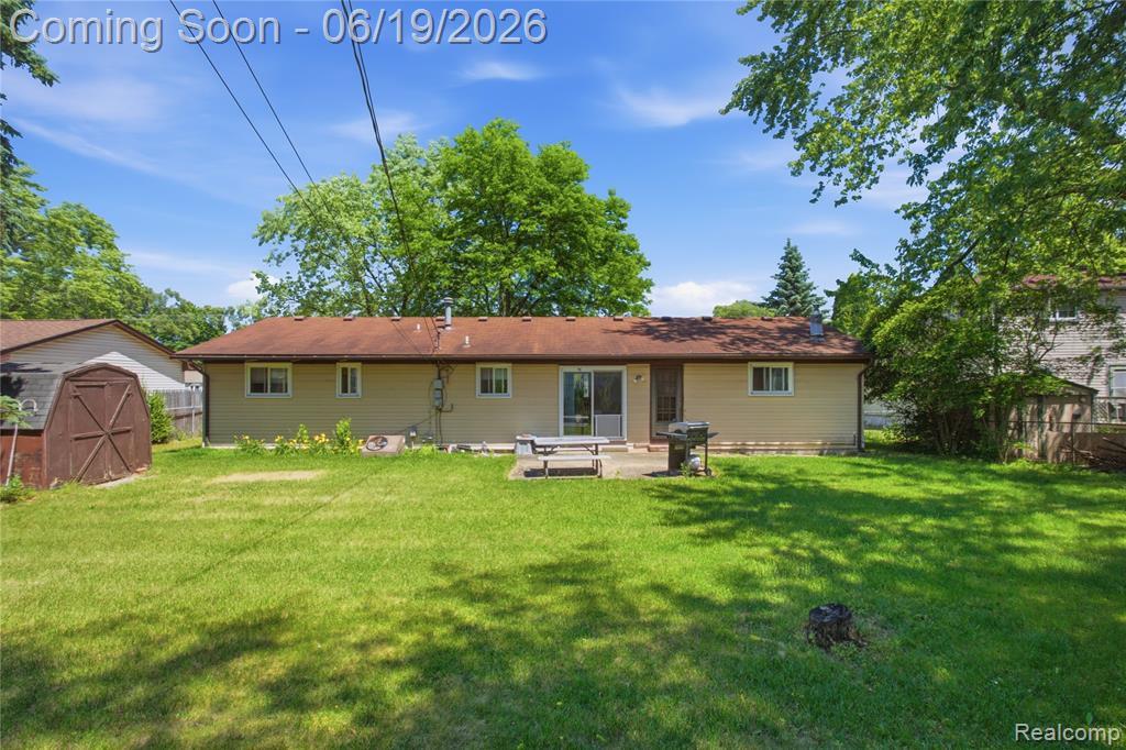 47395 Dequindre Road Rochester Hills, MI 48307 - Photo 15 of 19