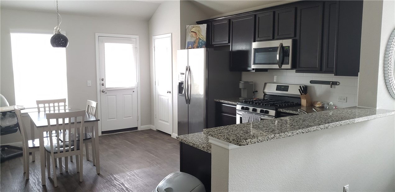 140 Feather Grass Avenue Leander, TX 78641 - Photo 4 of 22