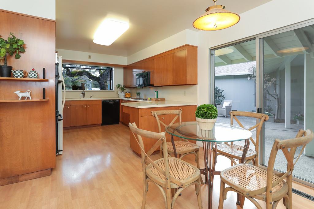 862 Lathrop Drive Stanford, CA 94305 - Photo 11 of 36