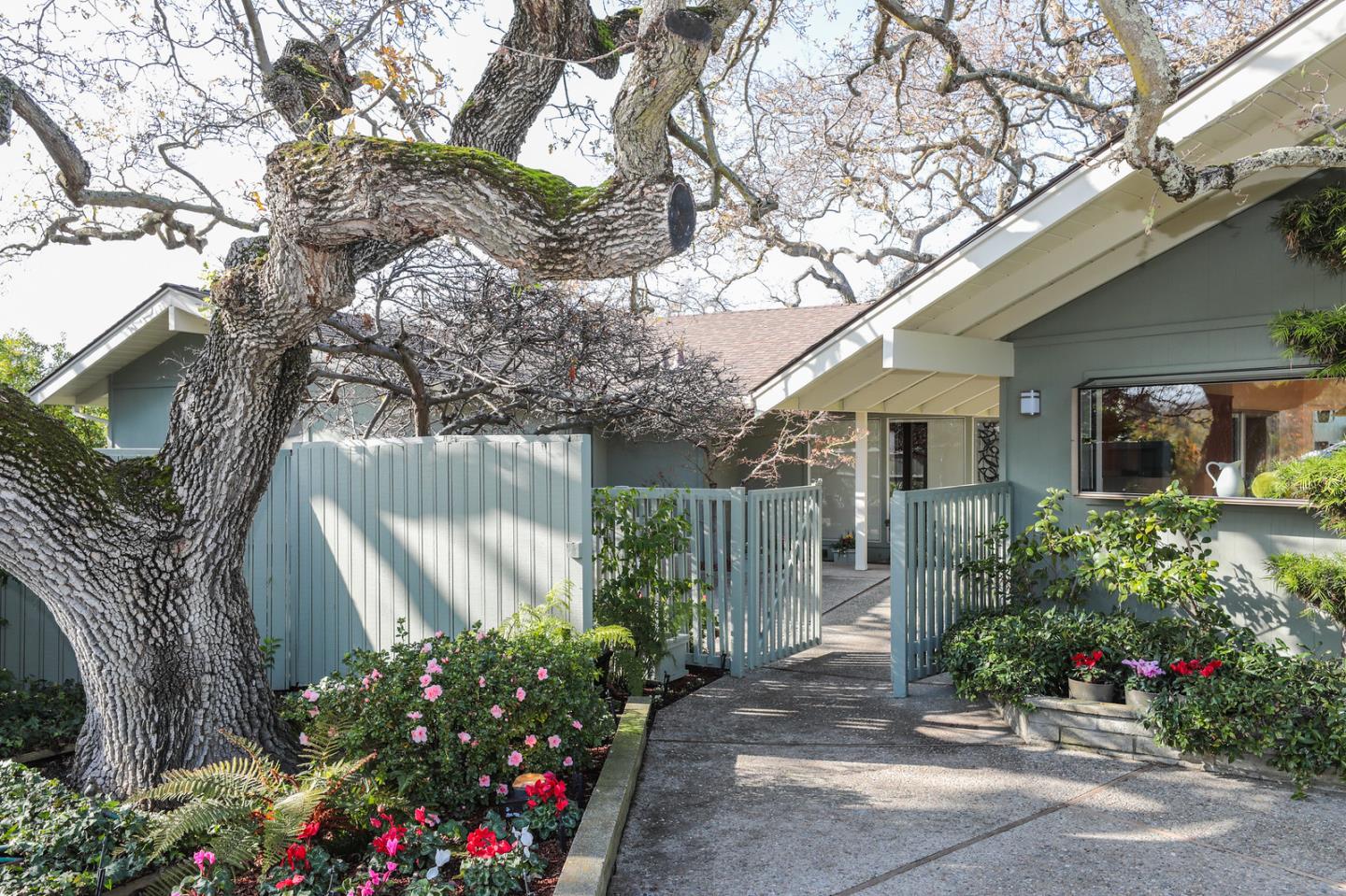 862 Lathrop Drive Stanford, CA 94305 - Photo 2 of 36