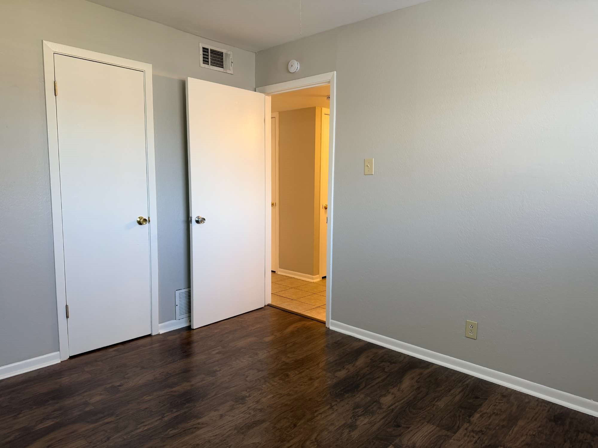 2102 5th Avenue North, Unit 12 Texas City, TX 77590 - Photo 8 of 14 Bedroom 1