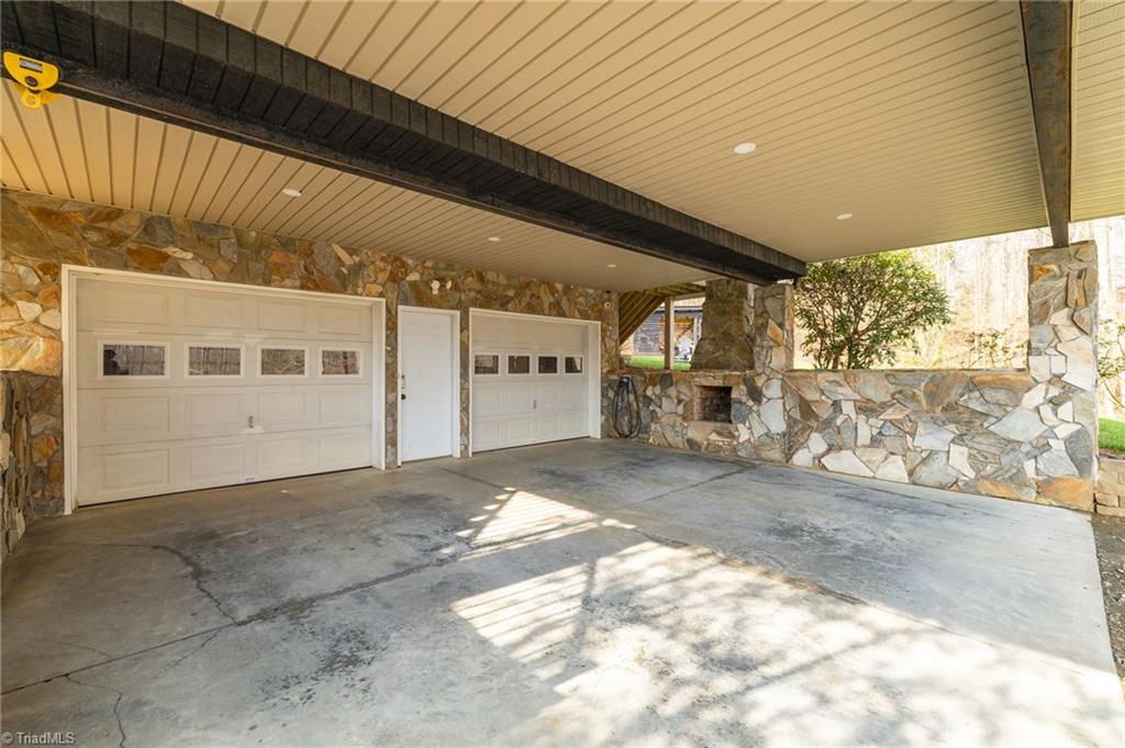 2220 Bethany Road Madison, NC 27025 - Photo 3 of 48