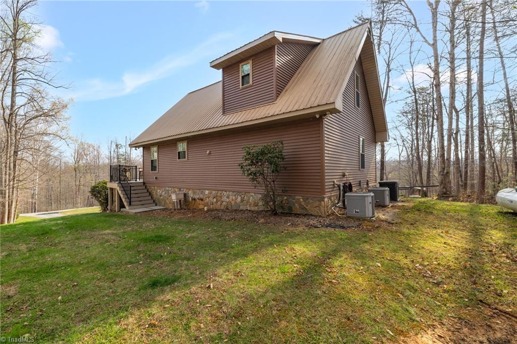 2220 Bethany Road Madison, NC 27025 - Photo 35 of 48