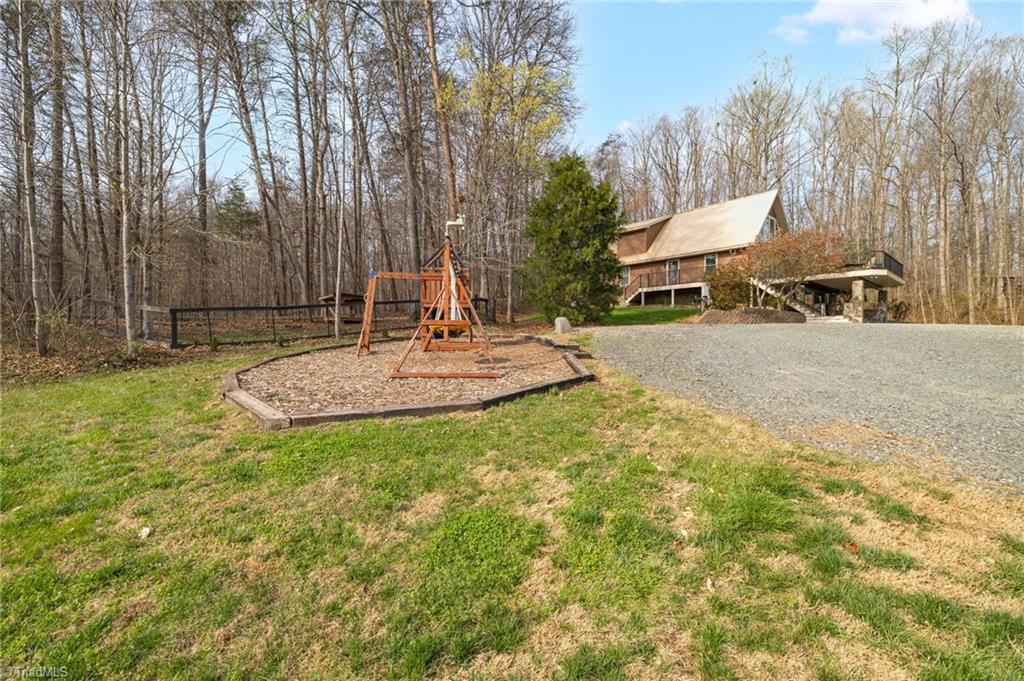 2220 Bethany Road Madison, NC 27025 - Photo 38 of 48