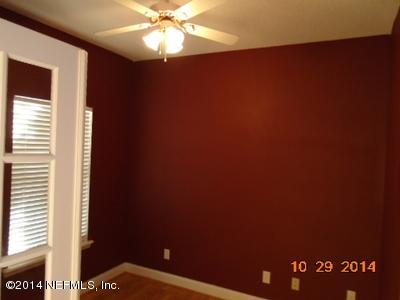 4681 Barnes Road South Jacksonville, FL 32207 - Photo 9 of 15 a view of an empty room