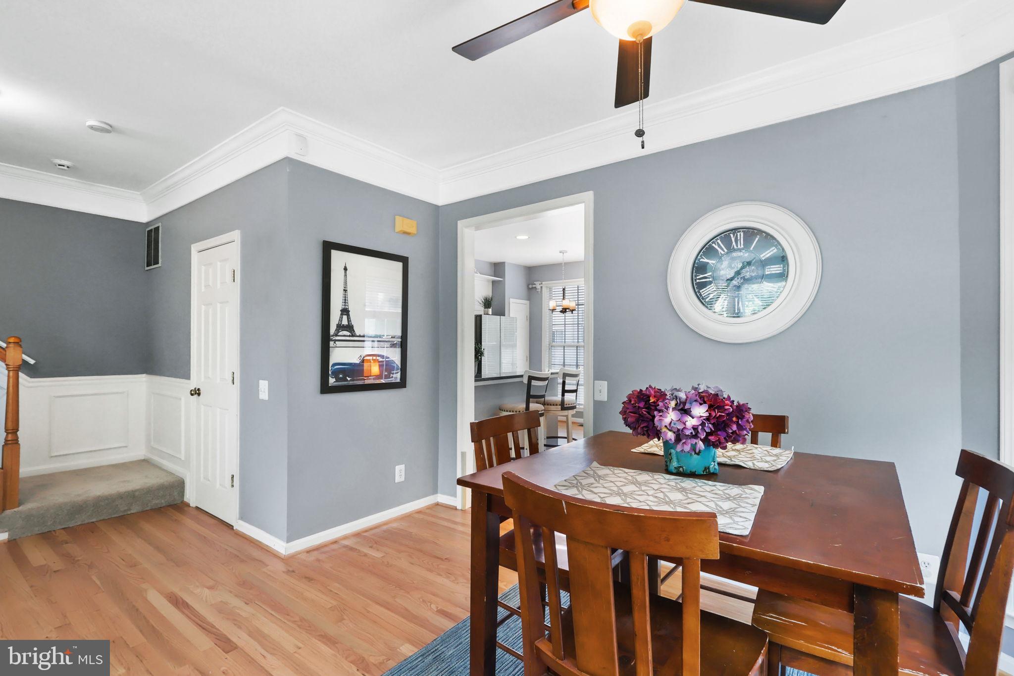 6038 Lincolnia Road Alexandria, VA 22312 - Photo 5 of 31 a dining room with furniture and window