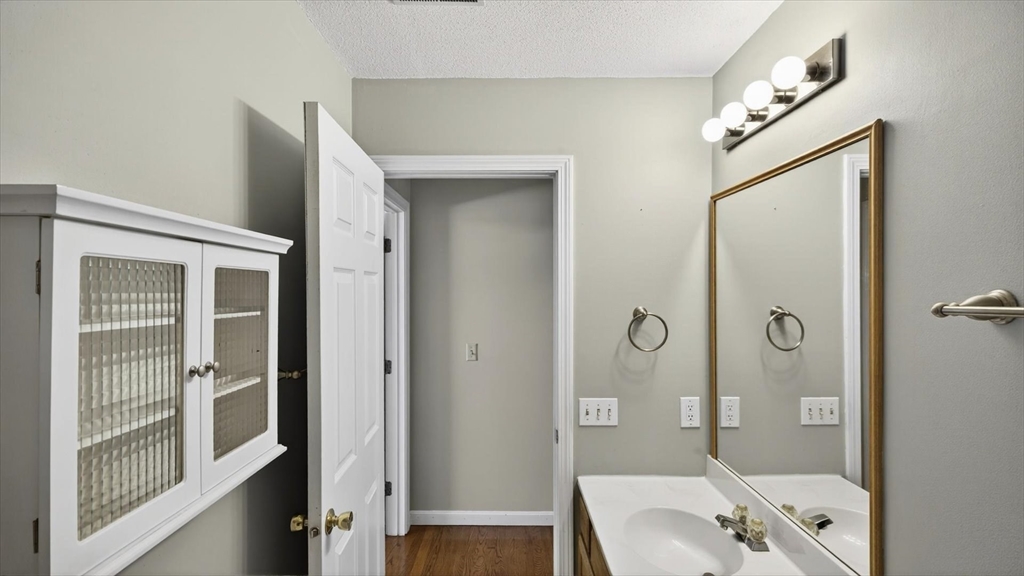 104 Johnson Road, Unit 707 Chicopee, MA 01022 - Photo 17 of 20