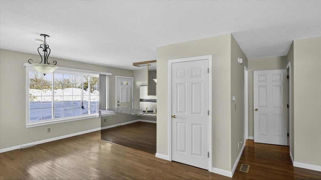 104 Johnson Road, Unit 707 Chicopee, MA 01022 - Photo 8 of 20