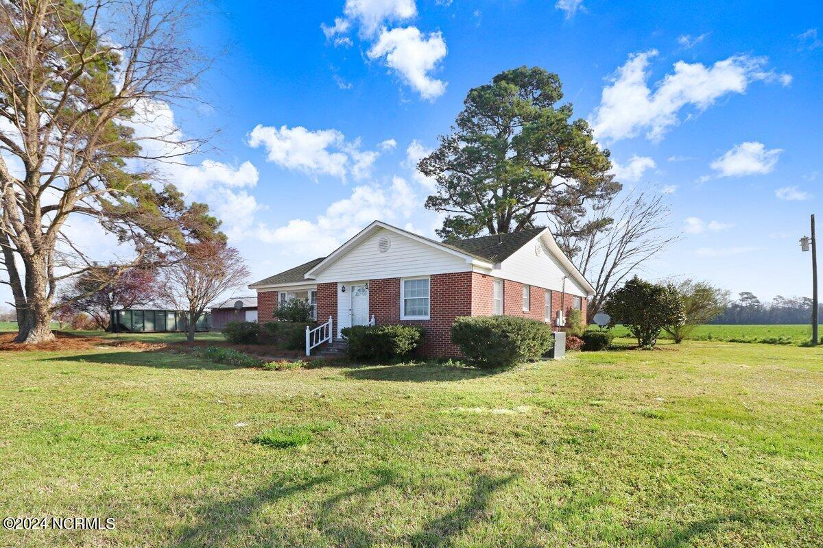 502 Bennetts Bridge Road Mount Olive, NC 28365 - Photo 2 of 27 502 Bennetts Bridge Rd-2