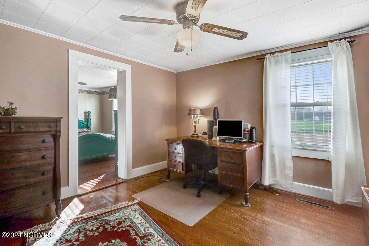 502 Bennetts Bridge Road Mount Olive, NC 28365 - Photo 21 of 27 502 Bennetts Bridge Rd-25
