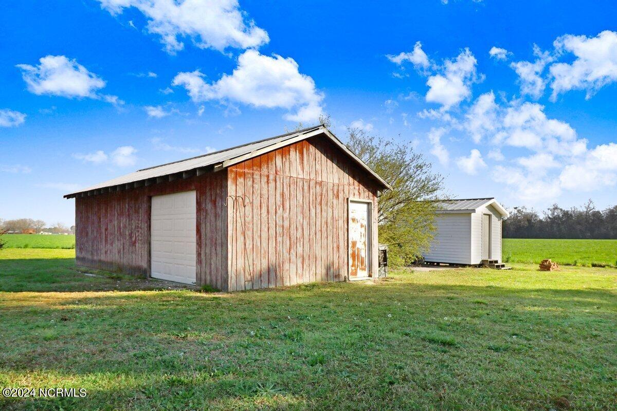 502 Bennetts Bridge Road Mount Olive, NC 28365 - Photo 5 of 27 502 Bennetts Bridge Rd-6