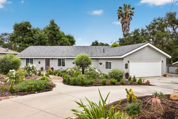 $1,495,000 | 594 S Lane, Ojai, CA 93023