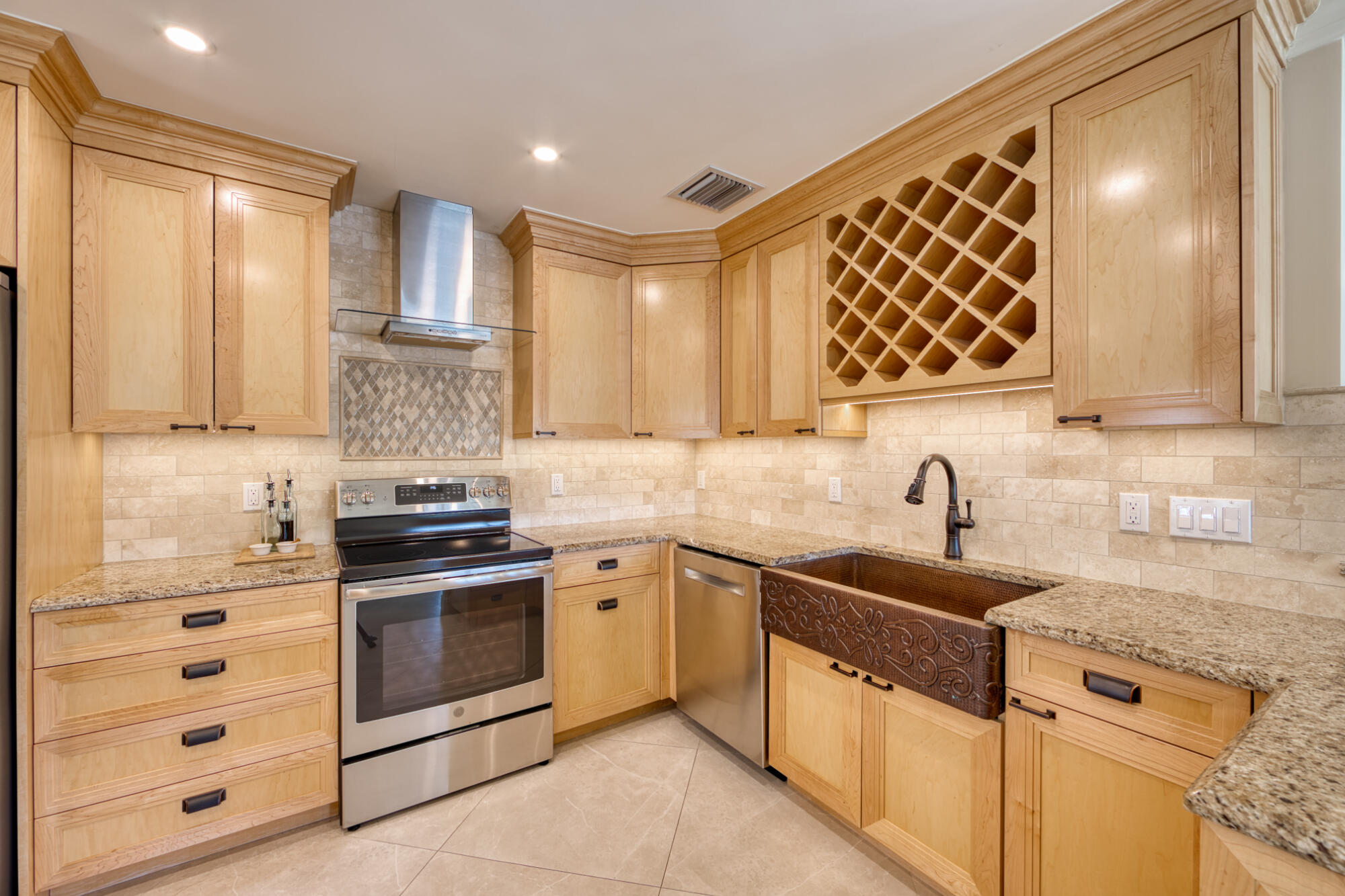 302 Cedar Key Circle Atlantis, FL 33462 - Photo 7 of 37 EOSR3272_hdr