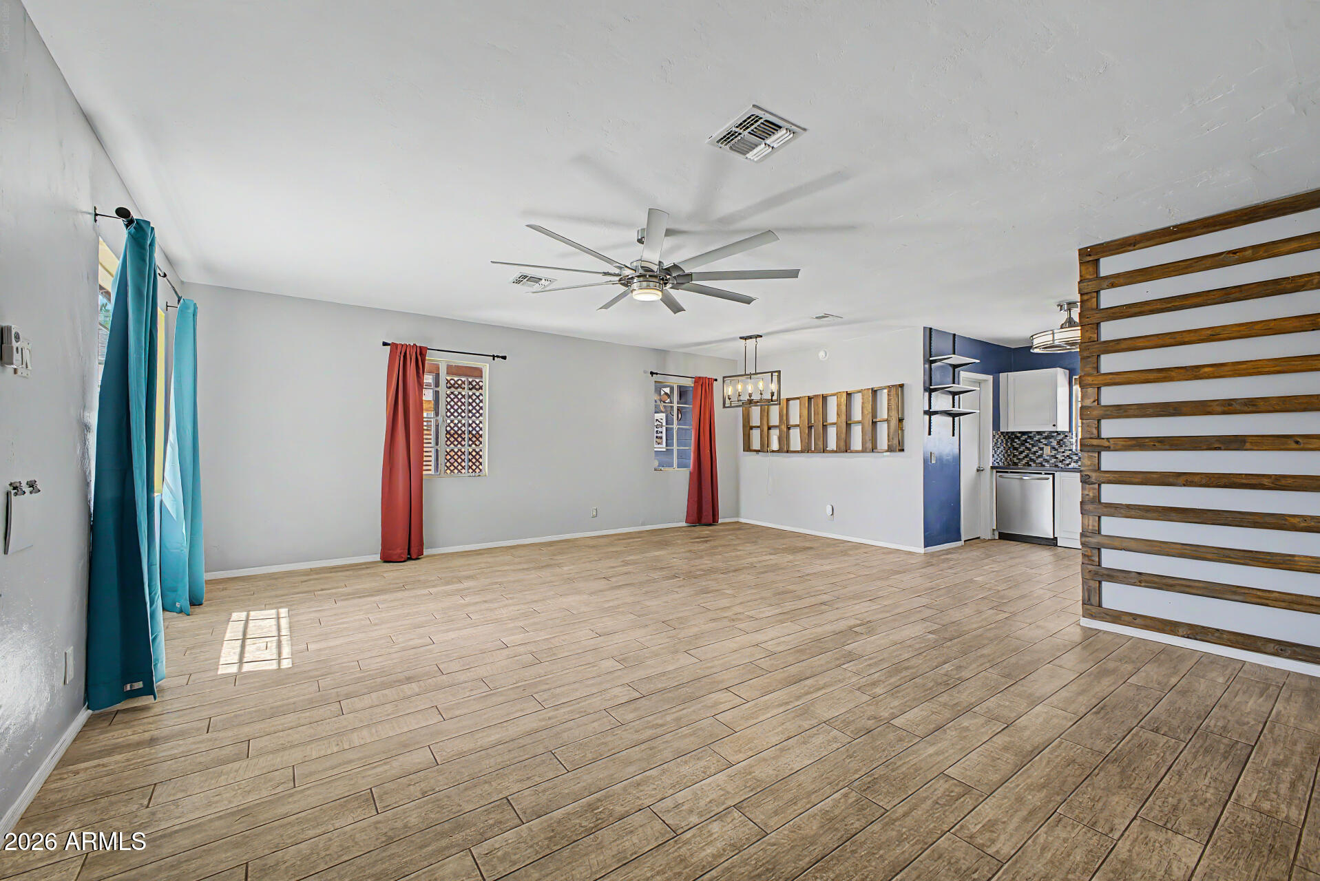 4238 North 10th Place Phoenix, AZ 85014 - Photo 7 of 32 9 - 10th