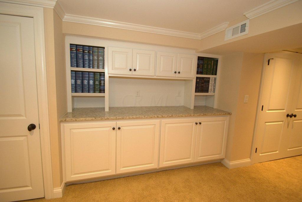 2244 Abington Road Columbus, OH 43221 - Photo 33 of 38