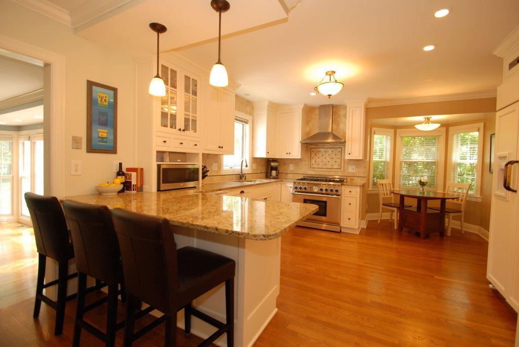 2244 Abington Road Columbus, OH 43221 - Photo 8 of 38