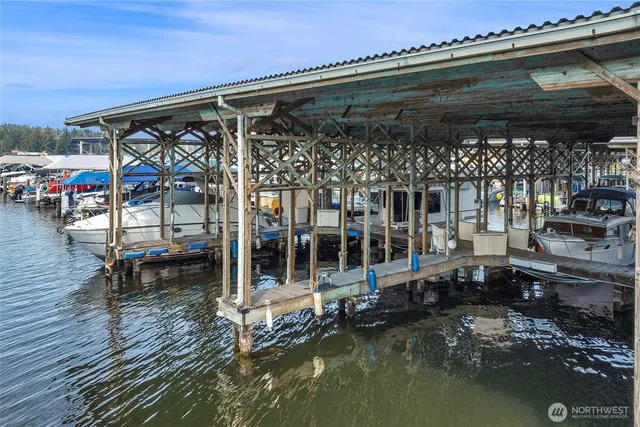 $349,000 | 3911 Lake Washington Boulevard Southeast, Unit B10, Bellevue, WA 98006