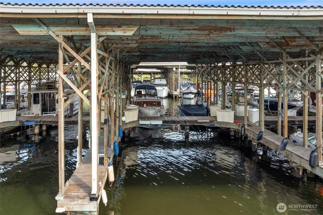 $349,000 | 3911 Lake Washington Boulevard Southeast, Unit B10, Bellevue, WA 98006