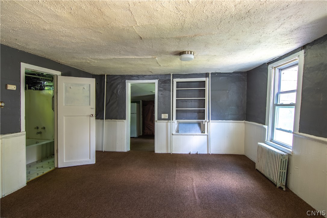 5319 Bear Road Clay, NY 13212 - Photo 4 of 23 Living room