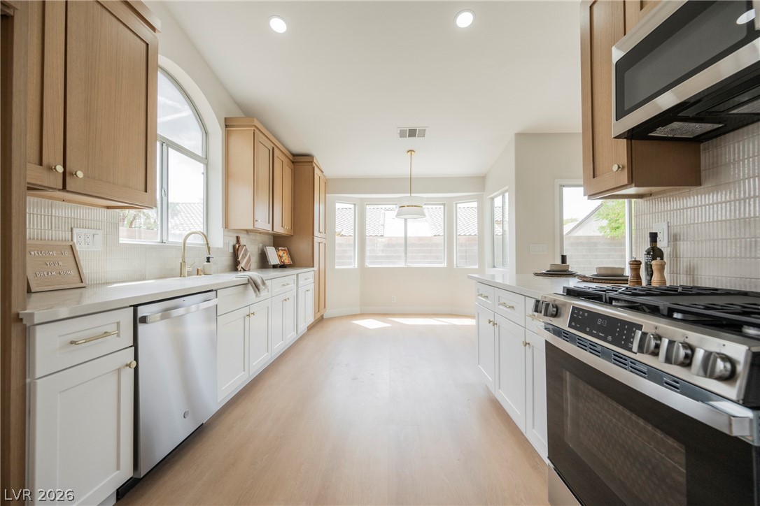 6113 Desert Haven Road Las Vegas, NV 89130 - Photo 12 of 23