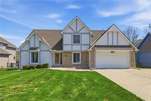 $430,000 | 5115 Pelican Point, Lee's Summit, MO 64082