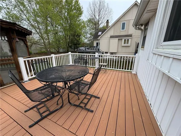 $430,000 | 5115 Pelican Point, Lee's Summit, MO 64082