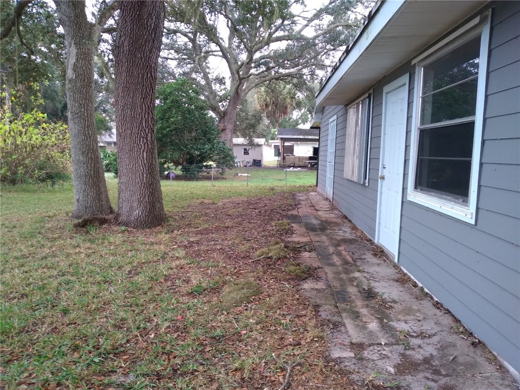 612 Bayharbor Terrace Sebastian, FL 32958 - Photo 3 of 13
