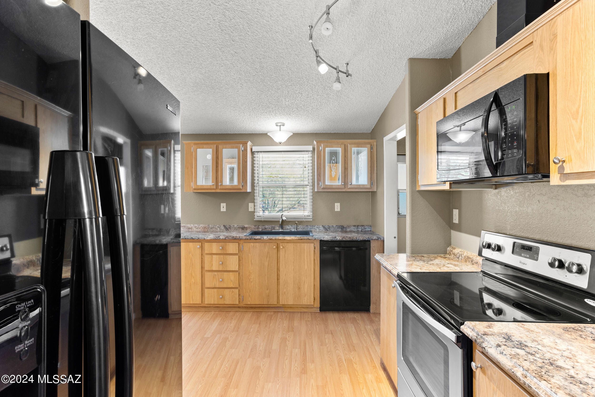 11451 West Ina Road Tucson, AZ 85743 - Photo 10 of 26