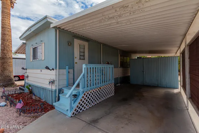 a view of a house with a garage