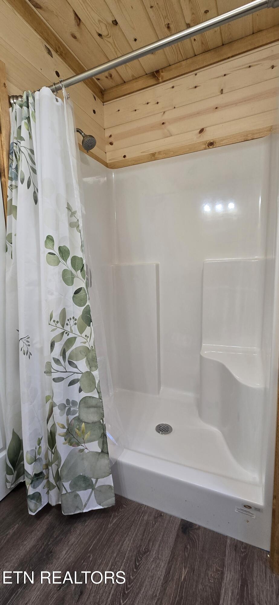 910 Barnett Bridge Road Lancing, TN 37770 - Photo 12 of 20 20251117_122600