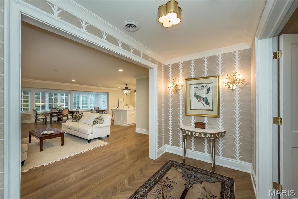 938 Lay Road St. Louis, MO 63124 - Photo 4 of 67