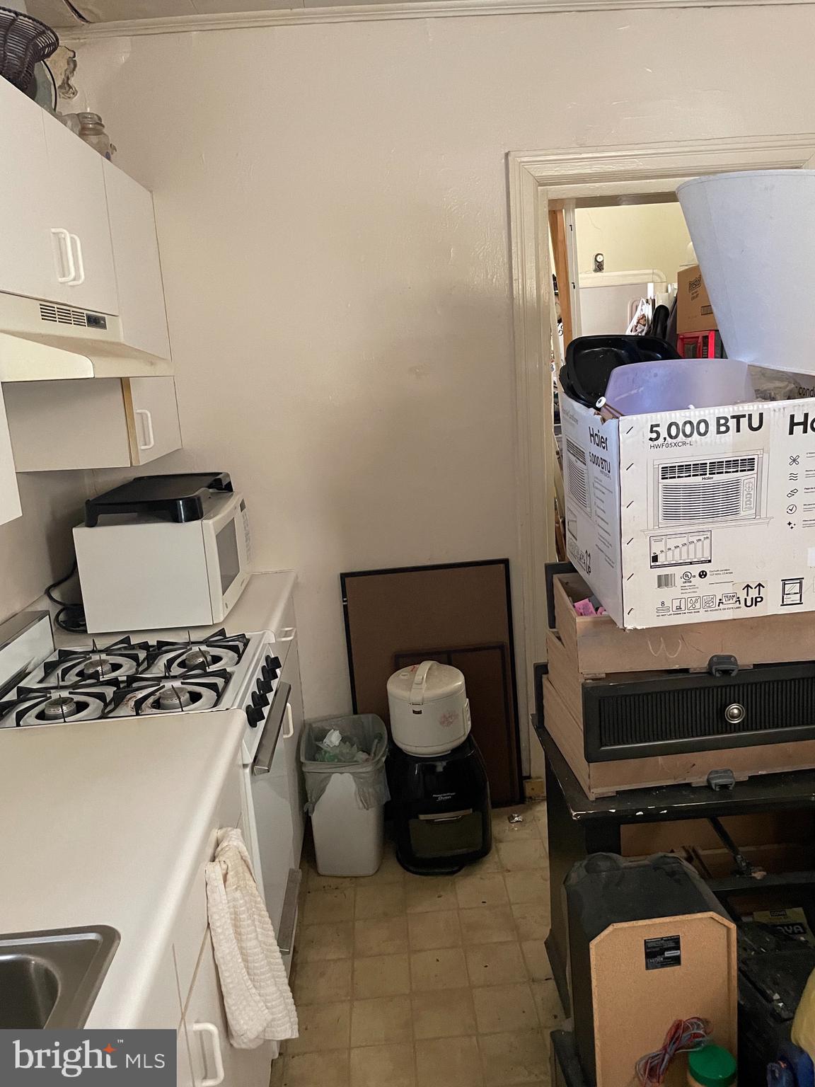 7106 Rising Sun Avenue Philadelphia, PA 19111 - Photo 7 of 14