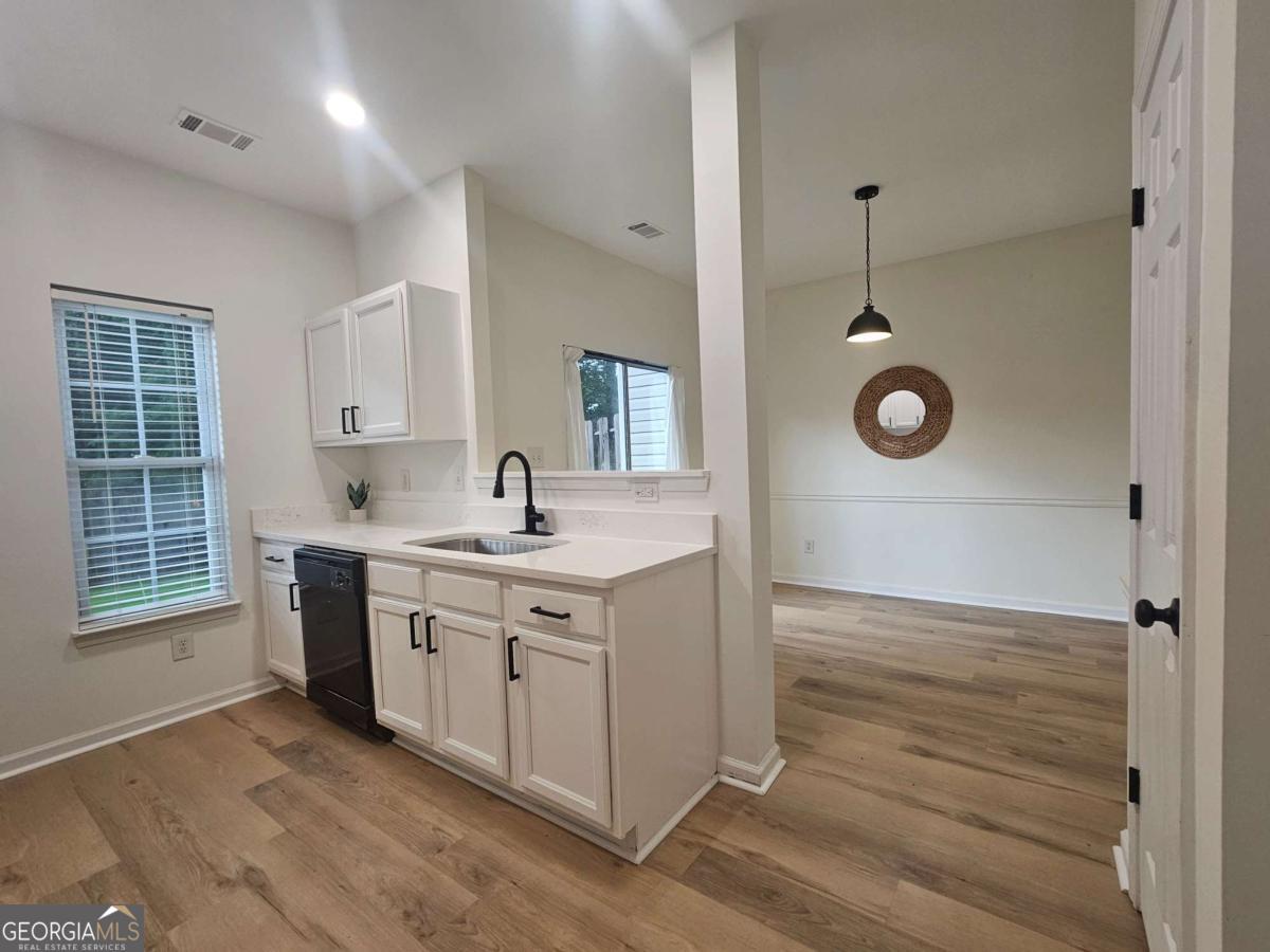 619 Kenridge Way Suwanee, GA 30024 - Photo 8 of 28