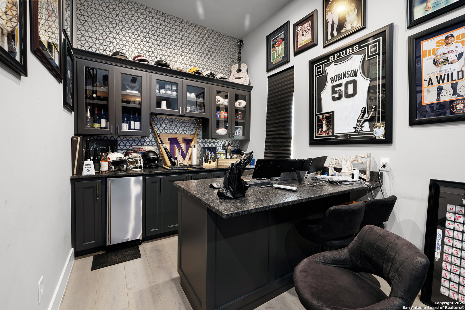 140 Rio Azul Seguin, TX 78155 - Photo 20 of 34 a kitchen with stainless steel appliances granite countertop a sink and cabinets