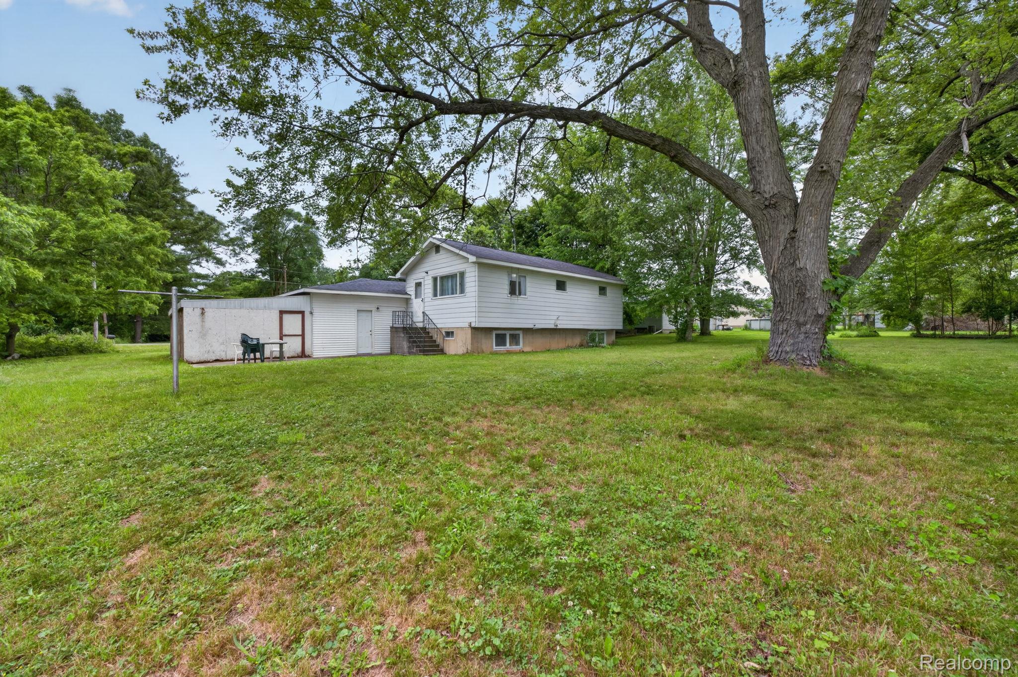 9288 Hilda Lane Flushing, MI 48433 - Photo 41 of 50 47-web-or-mls-DSC_4806.jpg