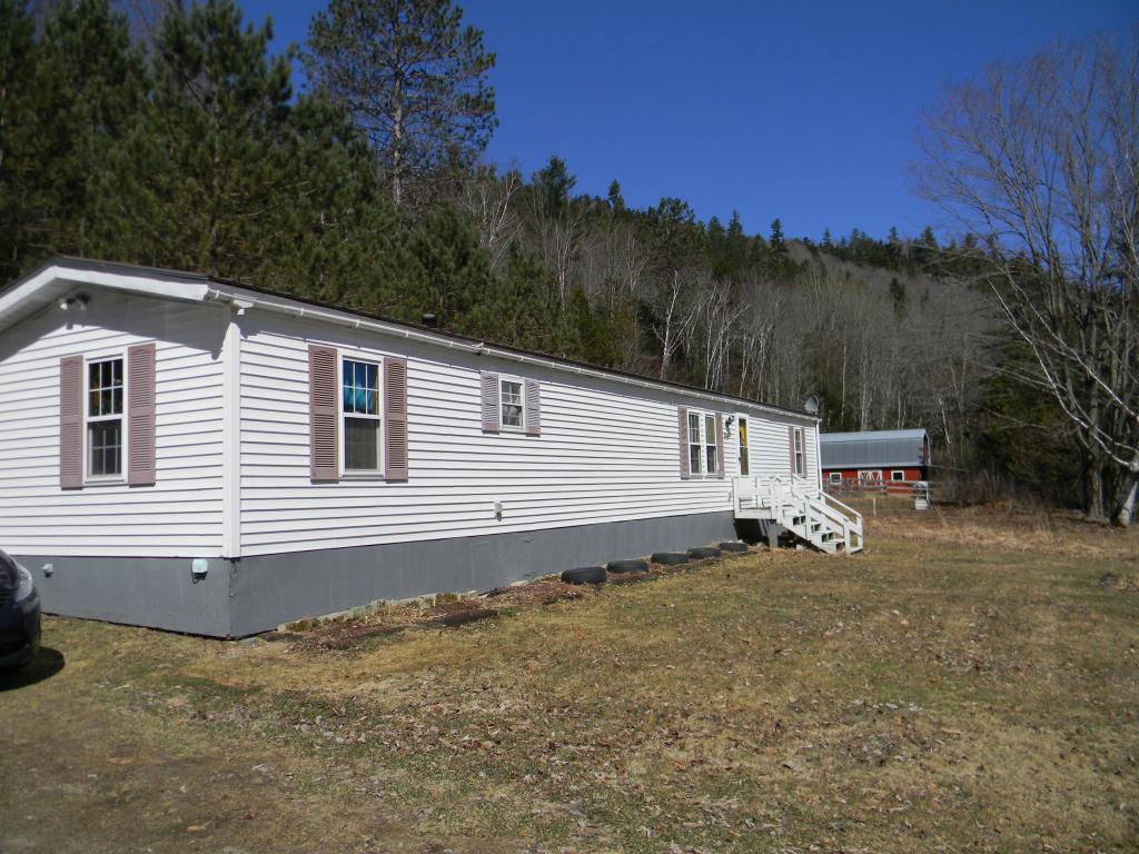 746 Percy Road Stark, NH 03582 - Photo 4 of 36