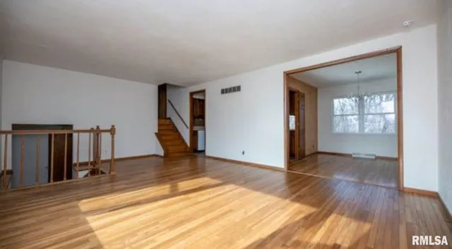 $1,900 | 2303 West Pintura Court, Peoria, IL 61614