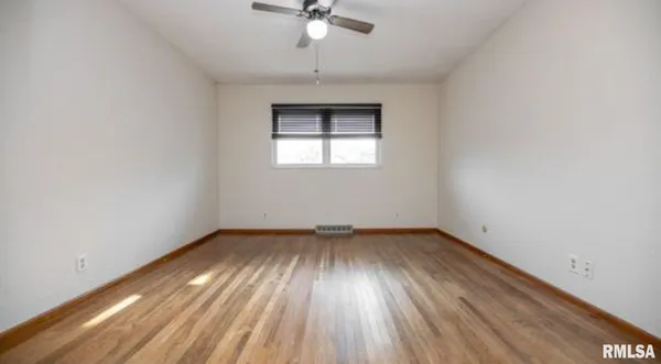 $1,900 | 2303 West Pintura Court, Peoria, IL 61614