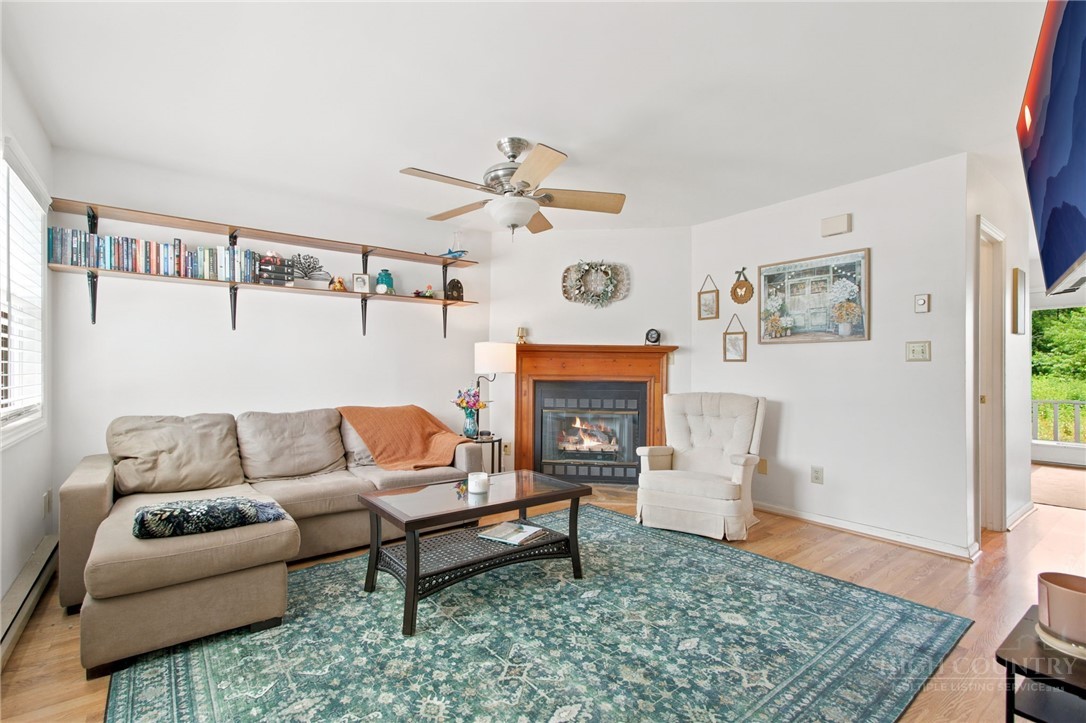 196 Creekside Lane, Unit 3D Boone, NC 28607 - Photo 3 of 27