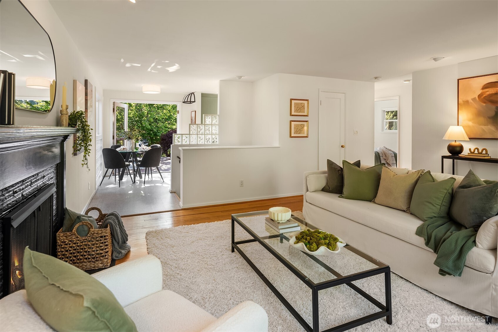 4007 49th Avenue Southwest Seattle, WA 98116 - Photo 16 of 38